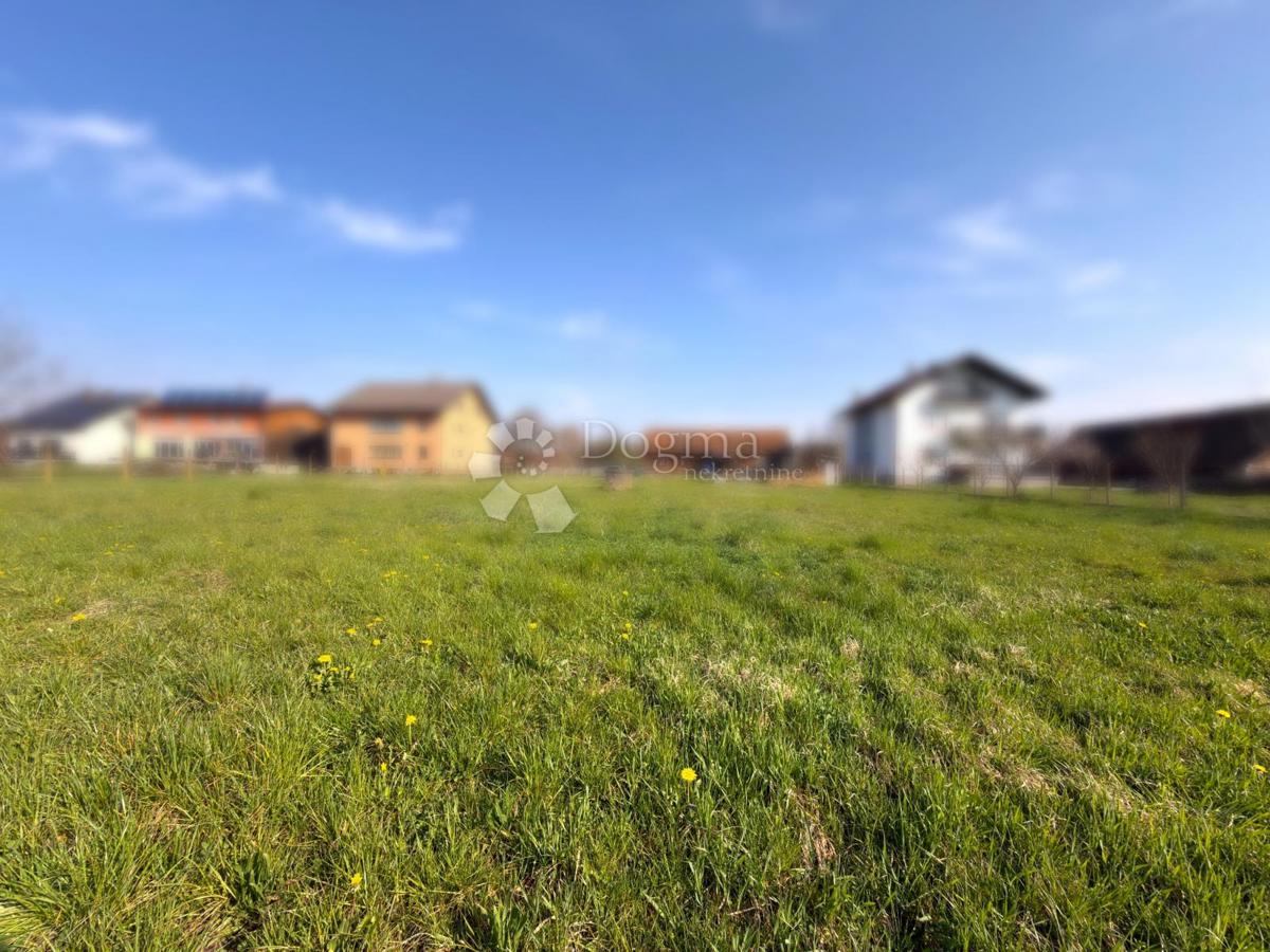 Terreno edificabile Šašinovec, Sesvete, 2.540m2