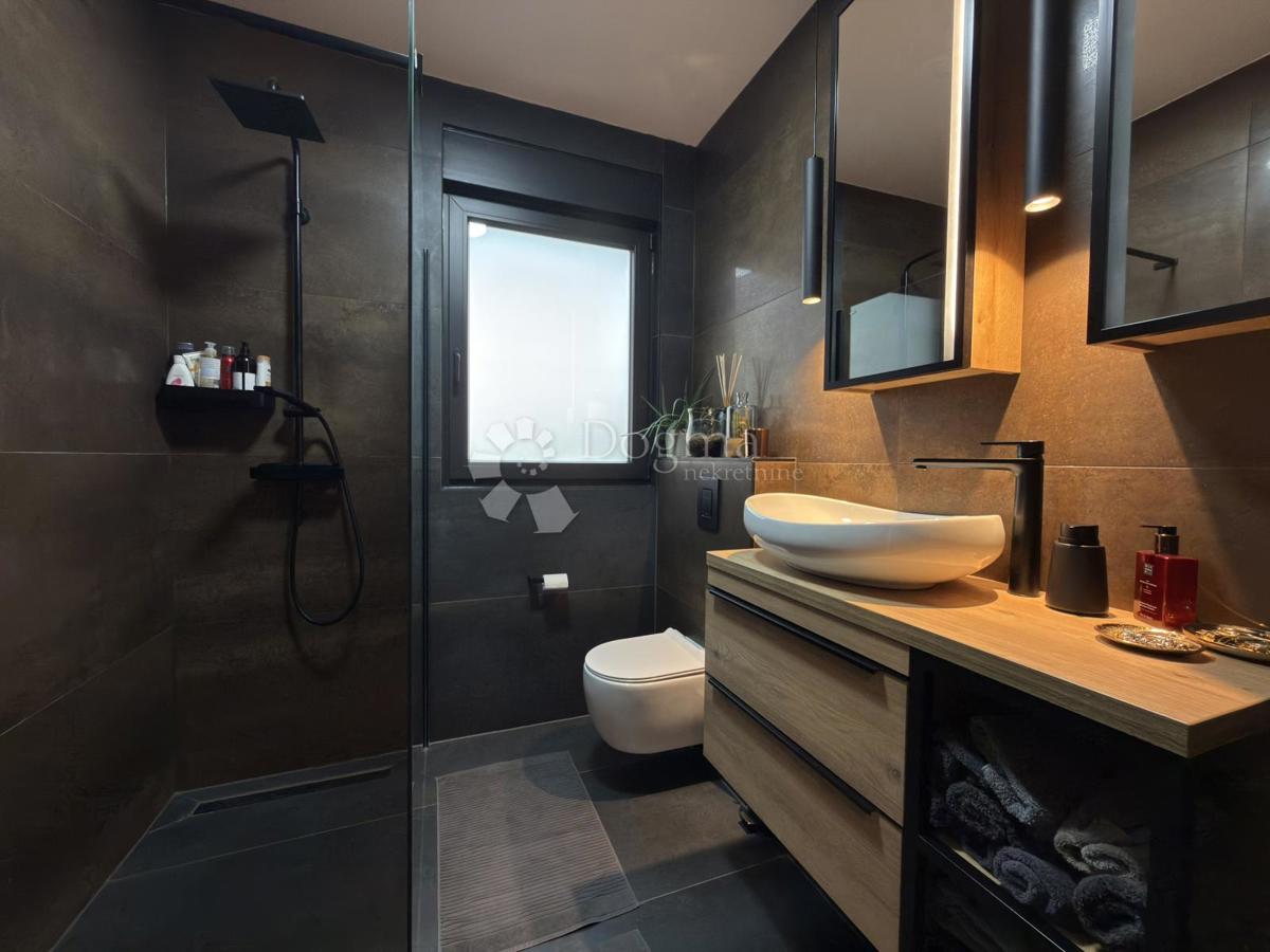 Allogio Sesvetski Kraljevec, Sesvete, 129m2