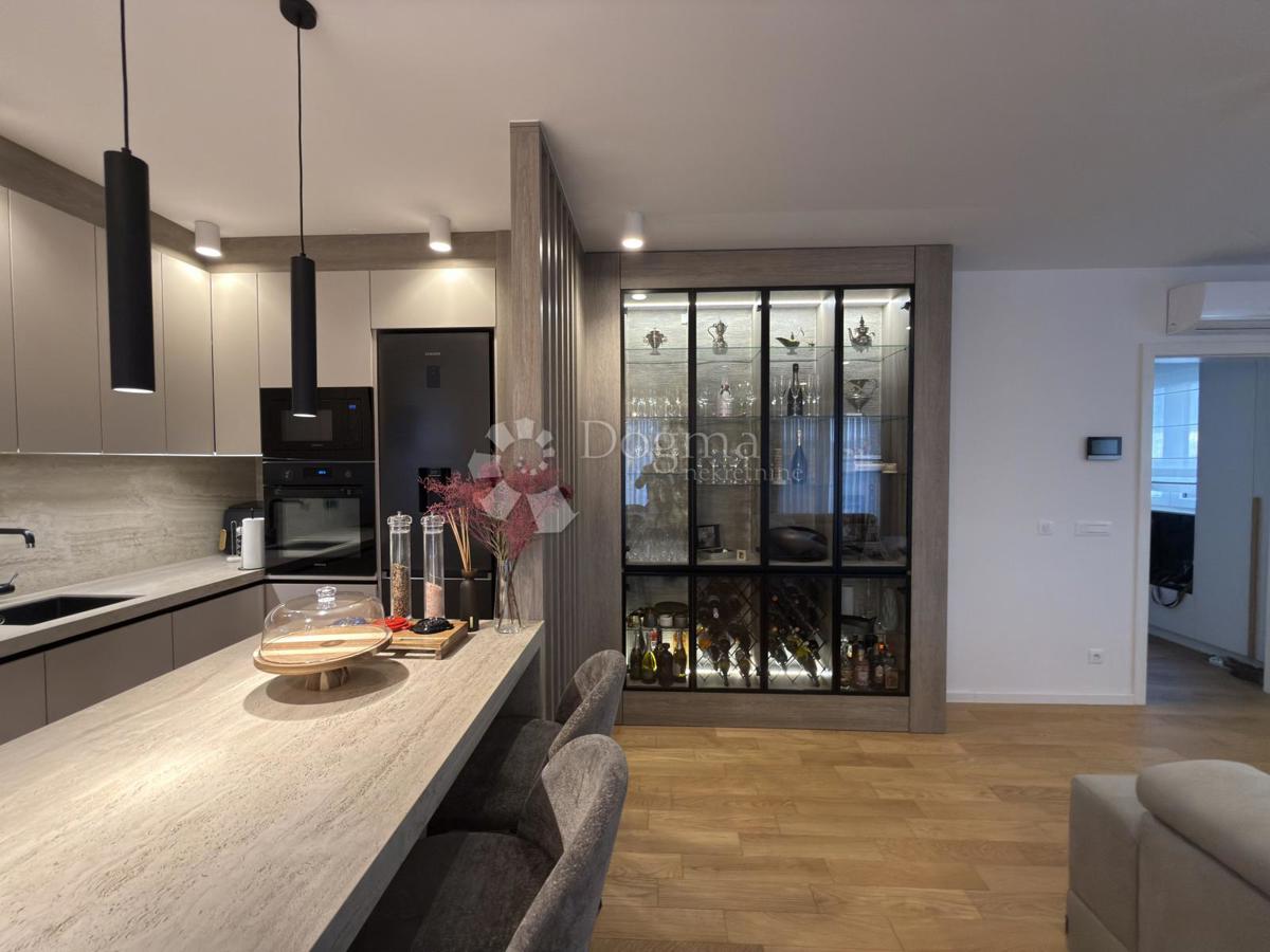 Allogio Sesvetski Kraljevec, Sesvete, 129m2