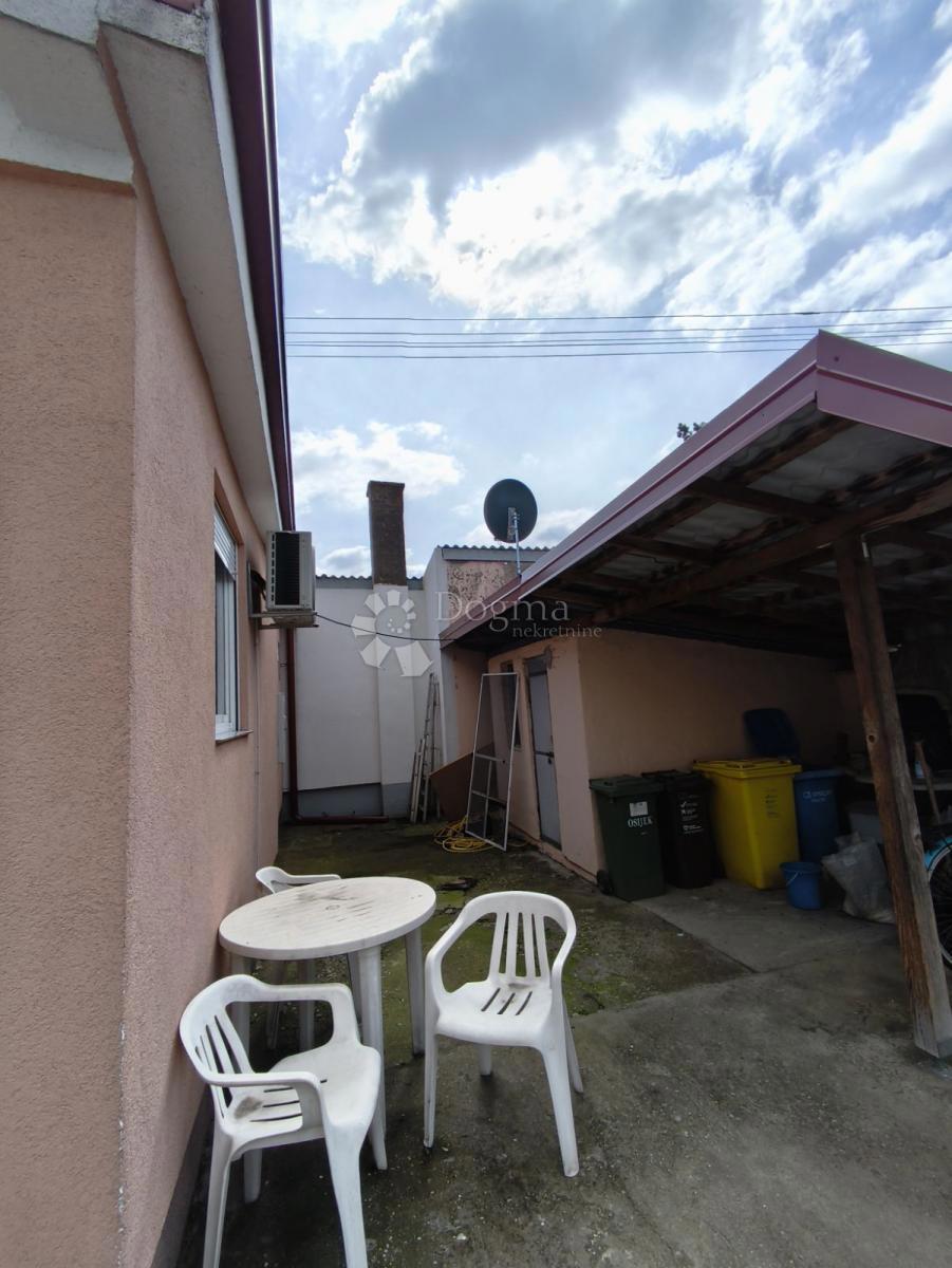 Casa Jug II, Osijek, 65m2