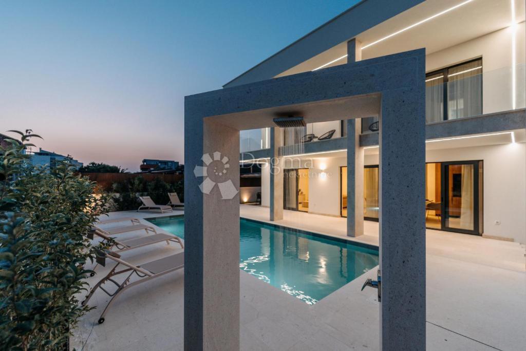 Casa Turanj, Sveti Filip I Jakov, 166,60m2