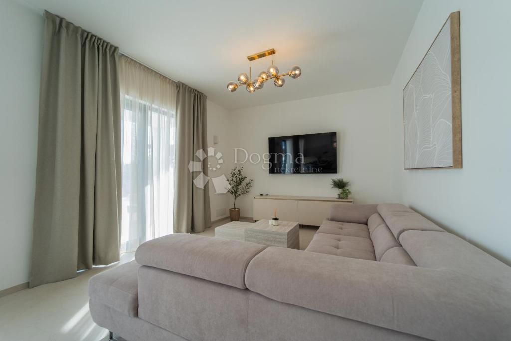 Casa Turanj, Sveti Filip I Jakov, 166,60m2