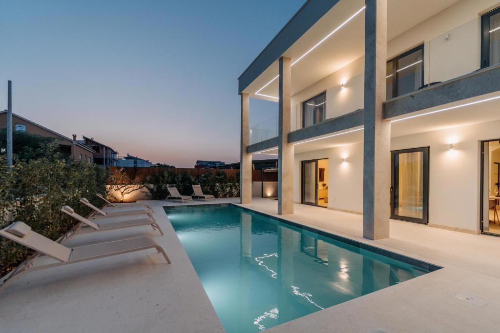 Casa Turanj, Sveti Filip I Jakov, 166,60m2