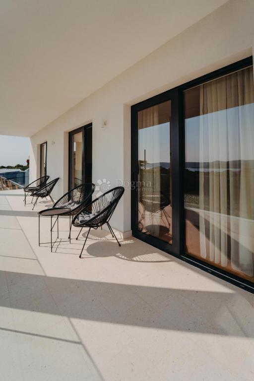 Casa Turanj, Sveti Filip I Jakov, 166,60m2