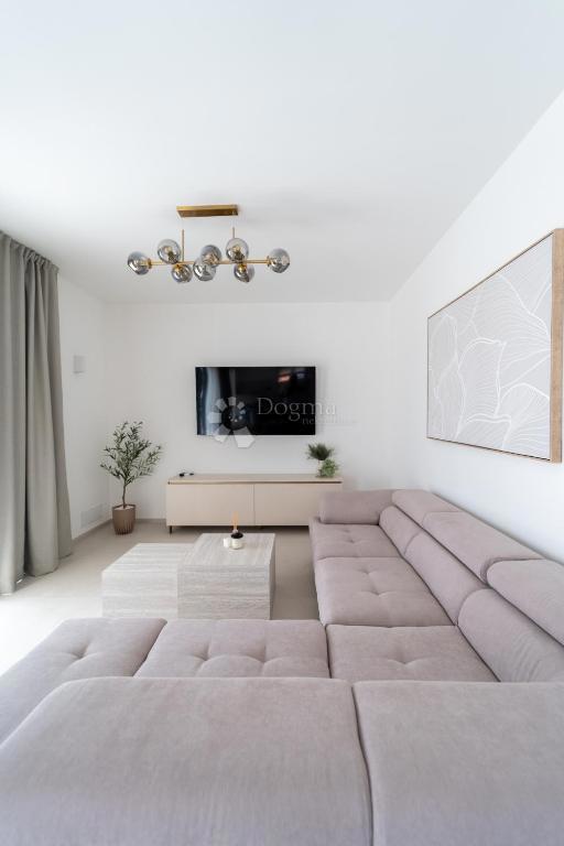 Casa Turanj, Sveti Filip I Jakov, 166,60m2