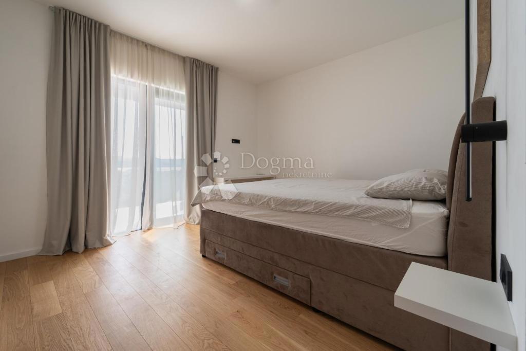 Casa Turanj, Sveti Filip I Jakov, 166,60m2