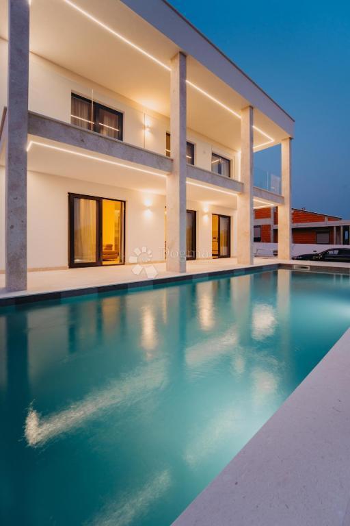 Casa Turanj, Sveti Filip I Jakov, 166,60m2