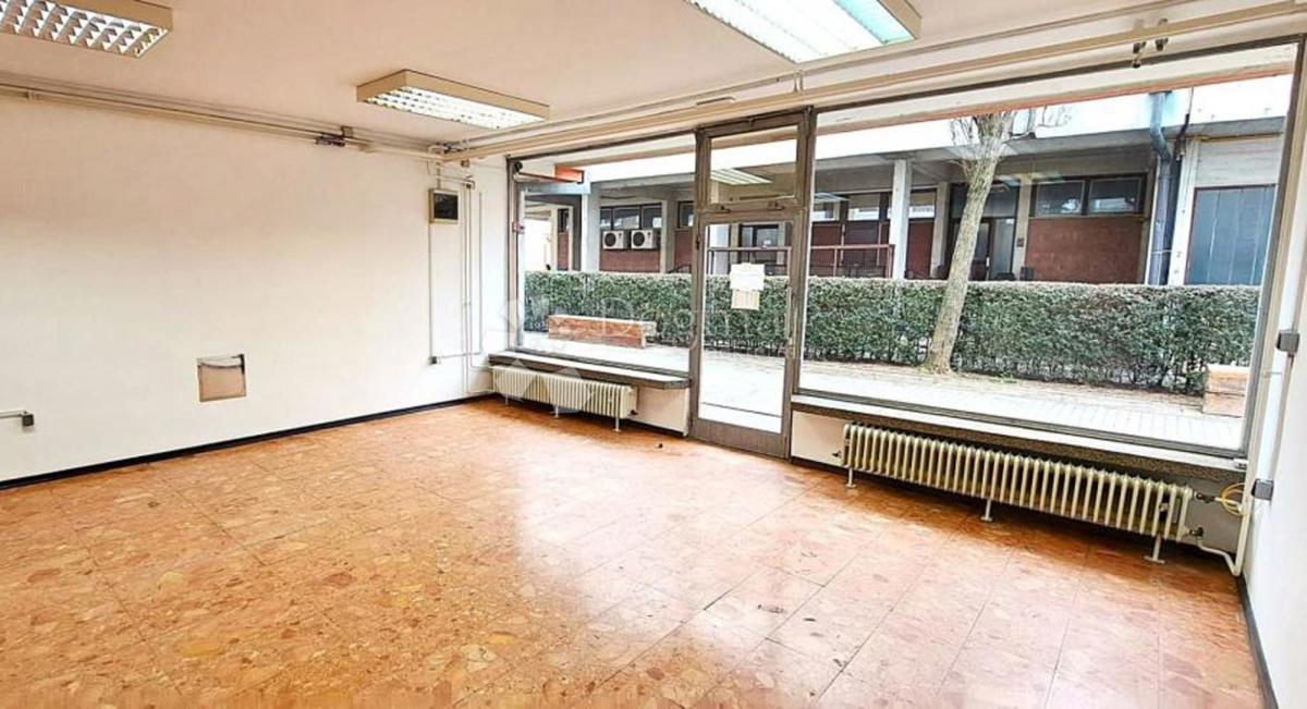 Locale commerciale Centar, Jastrebarsko, 37,50m2