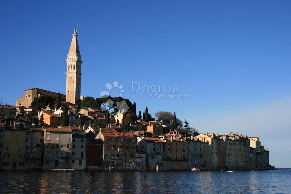 Locale commerciale Rovinj, 392m2