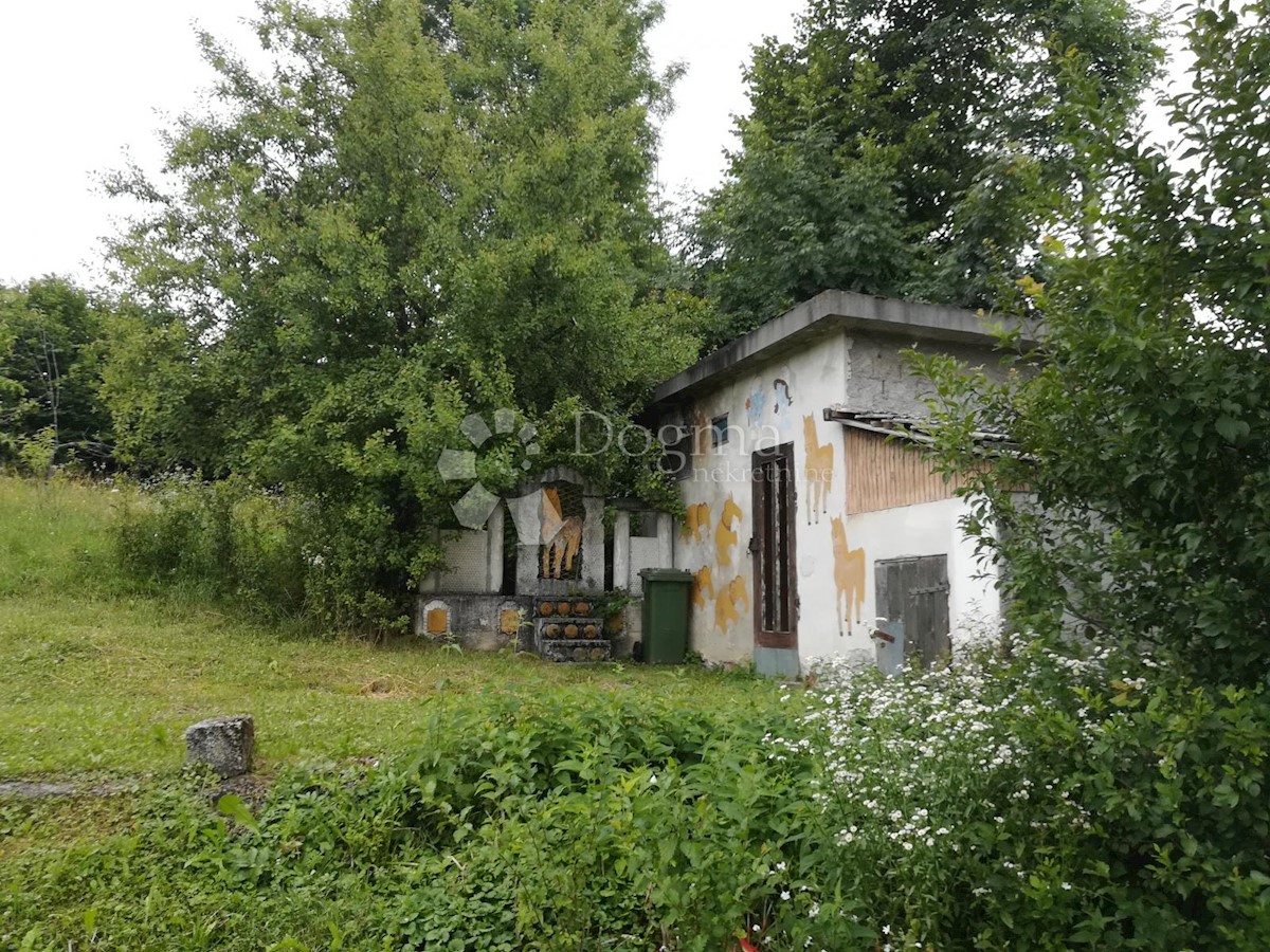 Casa Tuk, Vrbovsko, 750m2