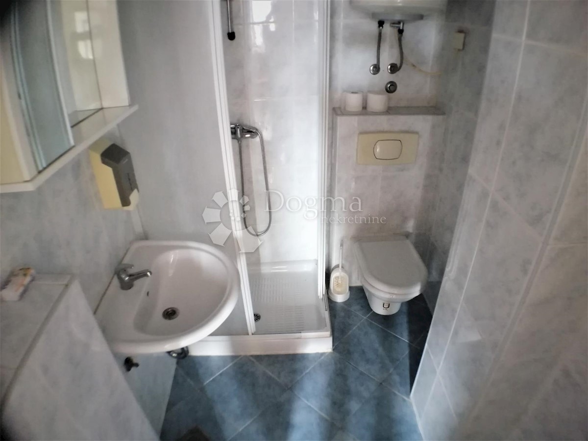 Casa Malinska, Malinska-Dubašnica, 860m2