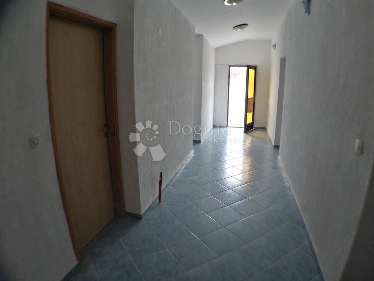 Casa Malinska, Malinska-Dubašnica, 860m2
