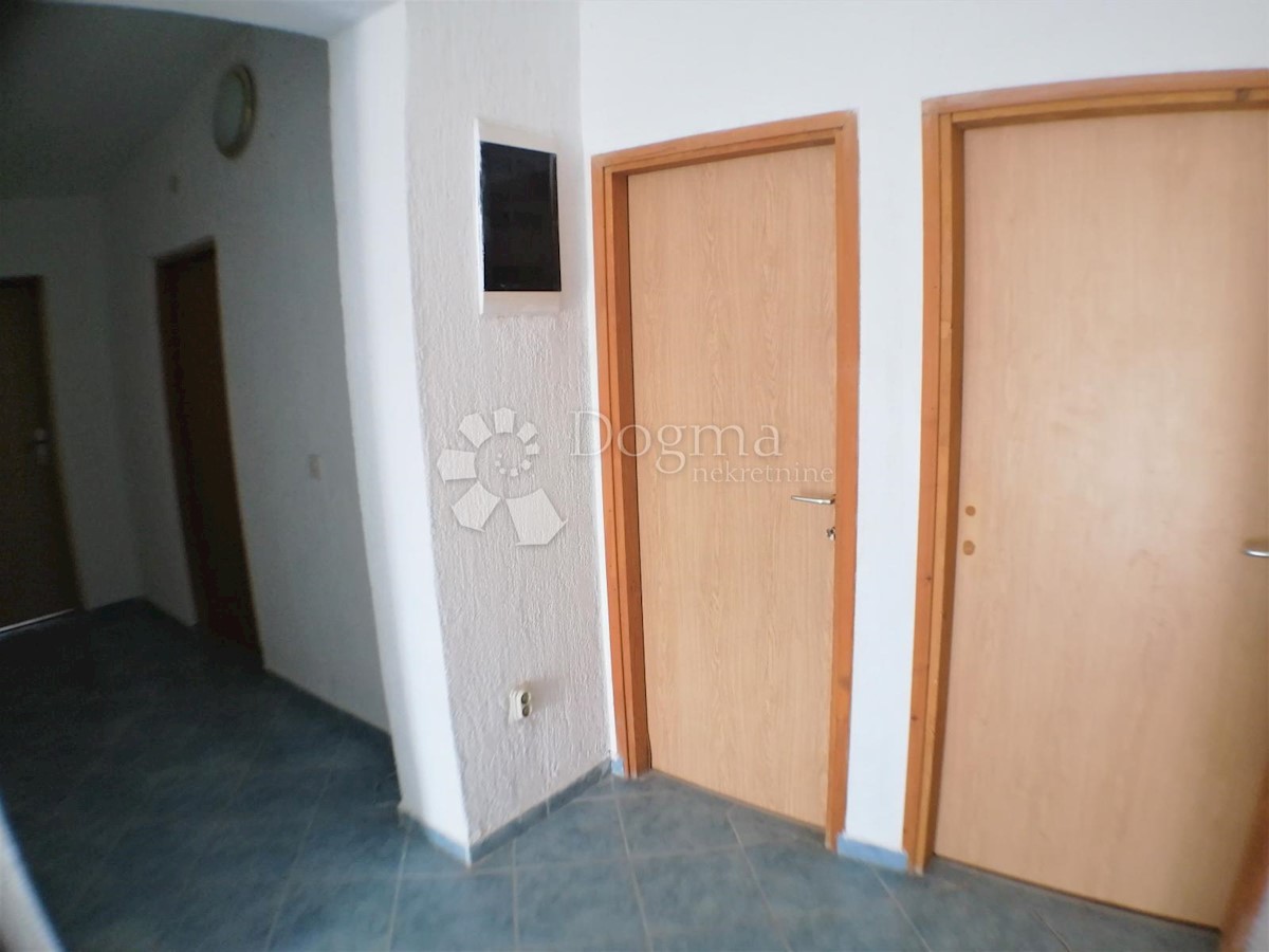Casa Malinska, Malinska-Dubašnica, 860m2