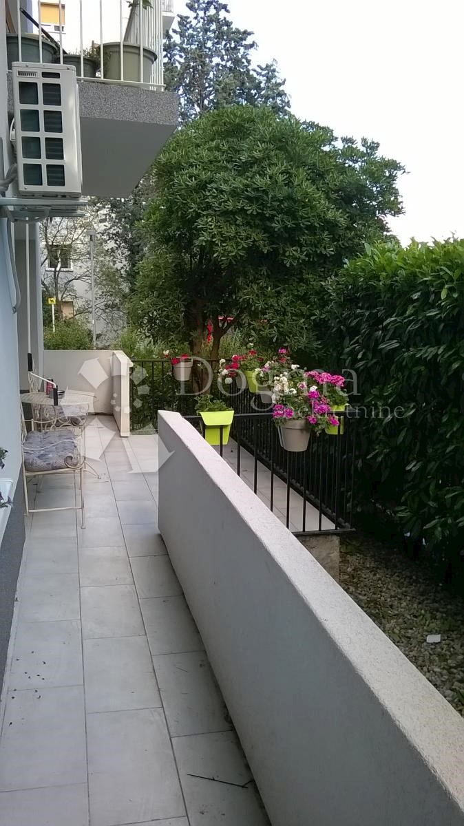 Allogio Kantrida, Rijeka, 72m2