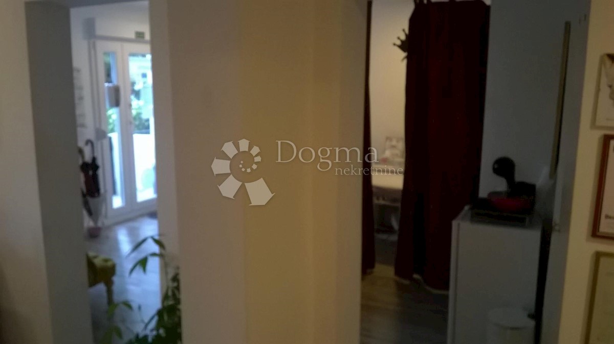 Allogio Kantrida, Rijeka, 72m2