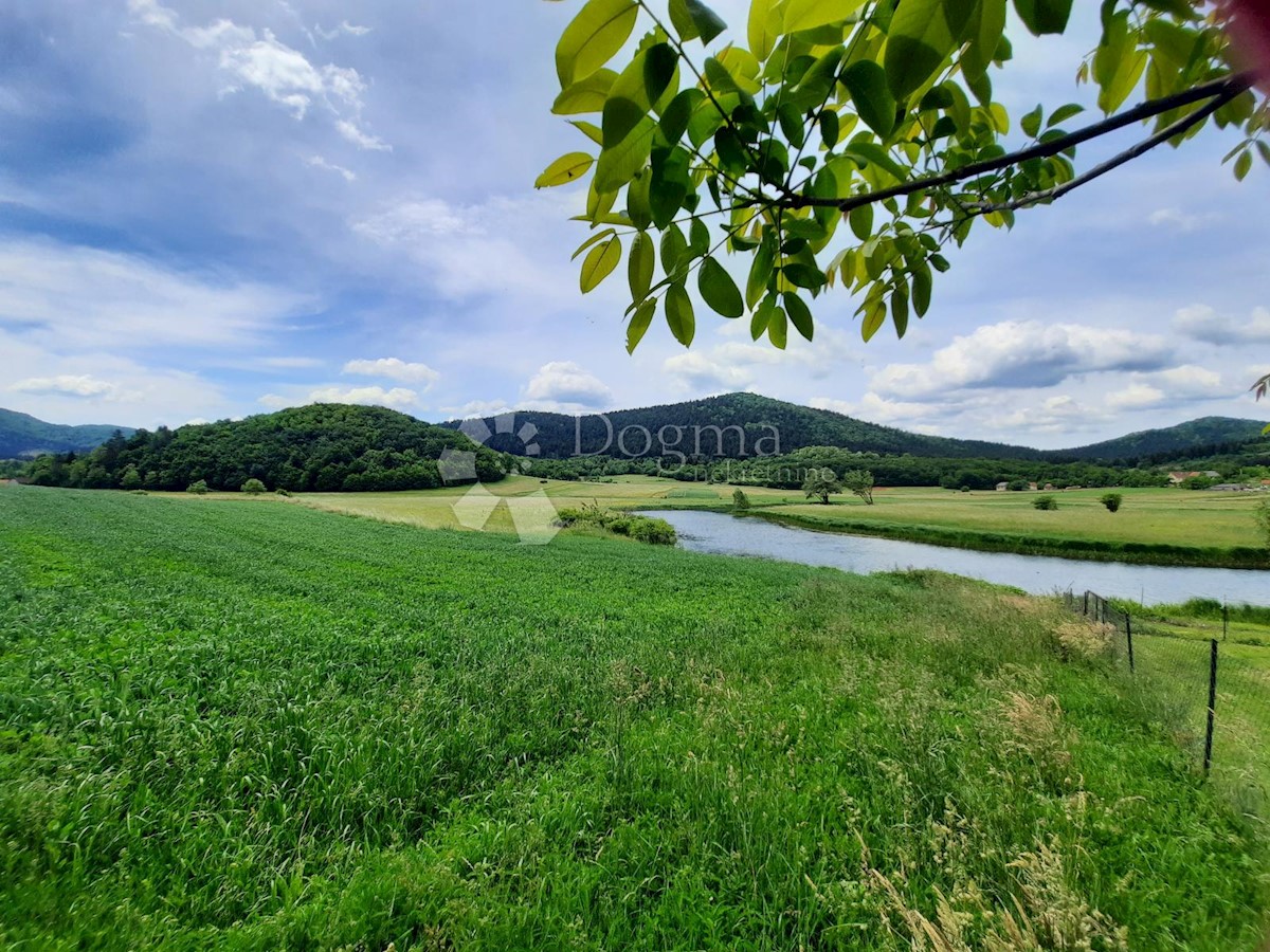 Casa Prozor, Otočac, 396m2