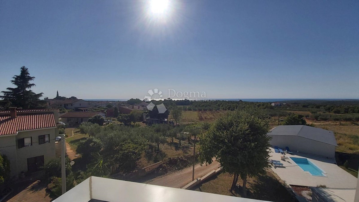 Casa con appartamenti con vista panoramica sul mare