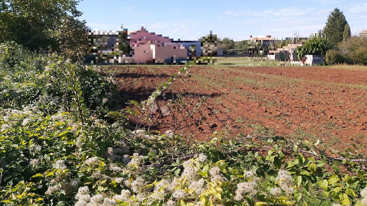 Terreno Kujići, Marčana, 950m2