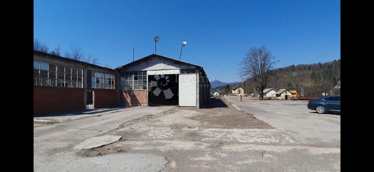 Locale commerciale Gomirje, Vrbovsko, 12.466m2