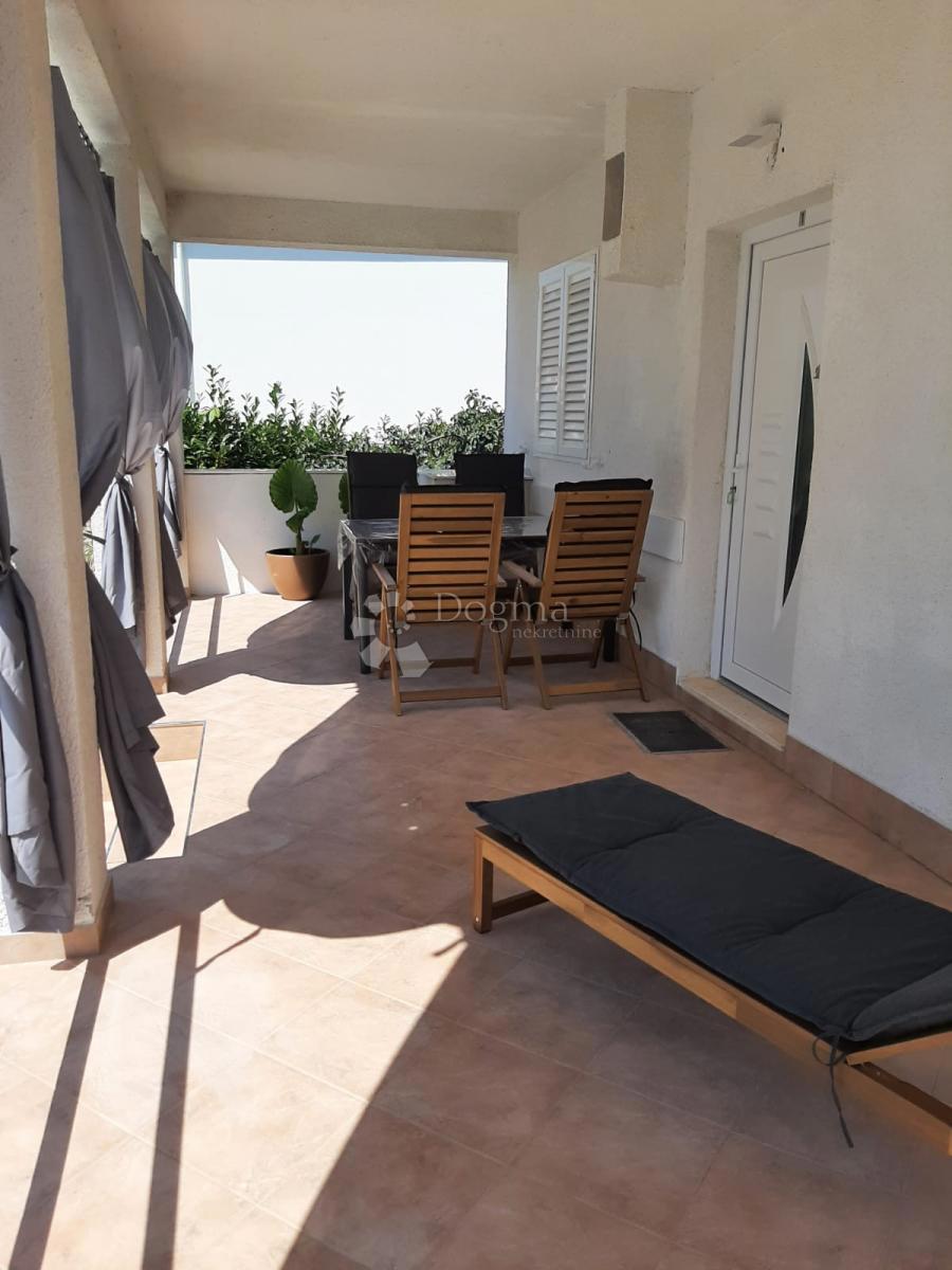 Casa Kanica, Rogoznica, 150m2