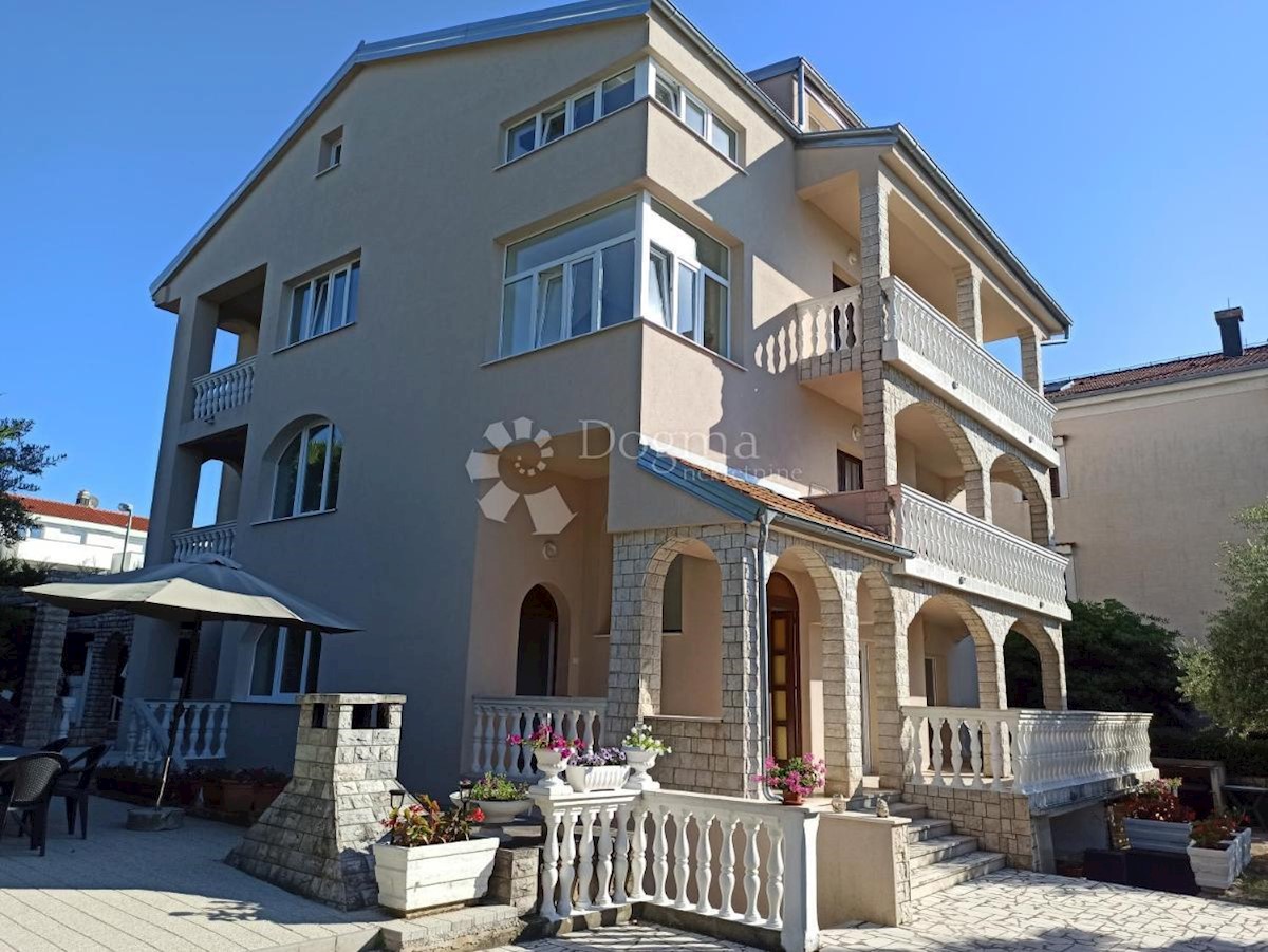 Casa Malinska, Malinska-Dubašnica, 500m2