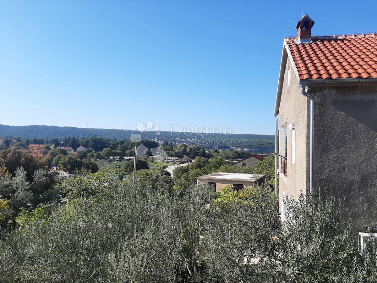 Casa Gornji Karin, Obrovac, 150m2