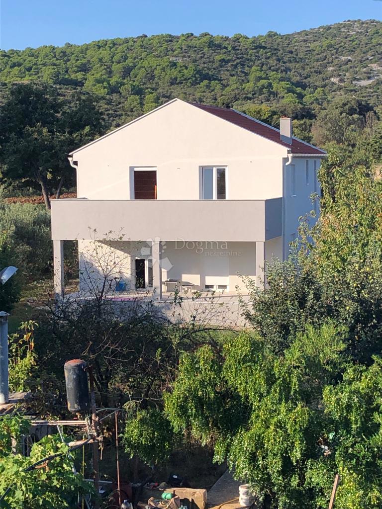 Casa Tkon, 135m2