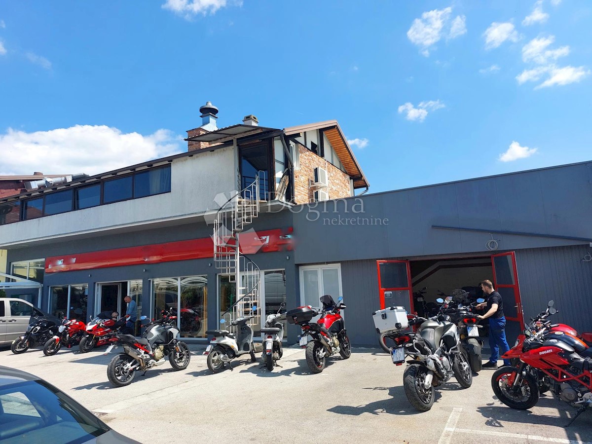 Locale commerciale Podsused, Podsused - Vrapče, Samoborska cesta, 905m2