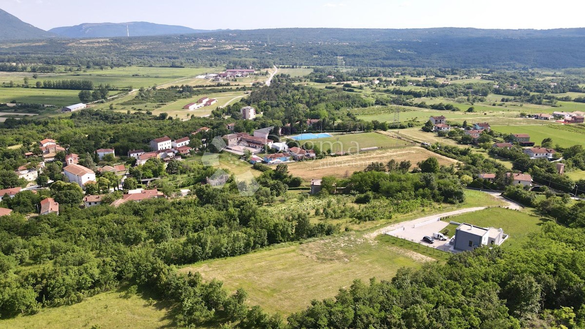 Terreno Kršan, 2.840m2