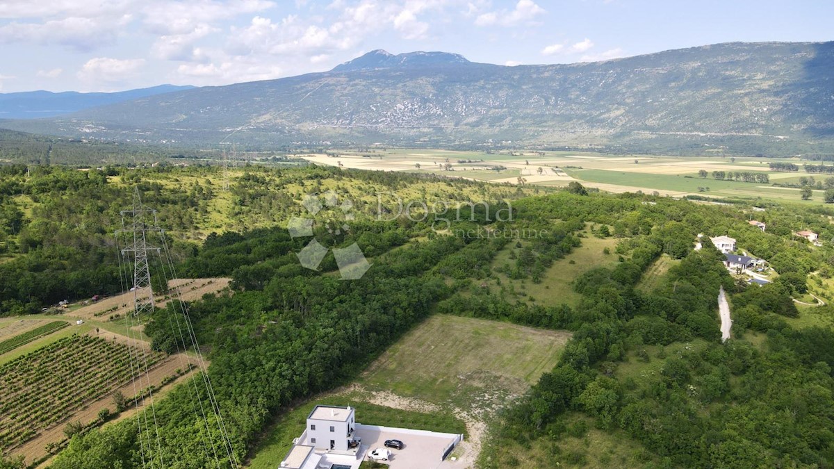 Terreno Kršan, 2.840m2