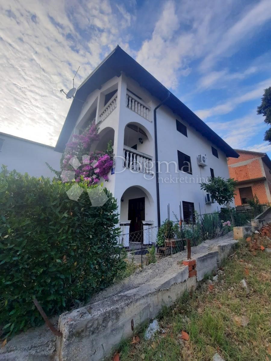 Casa Posedarje, 360m2