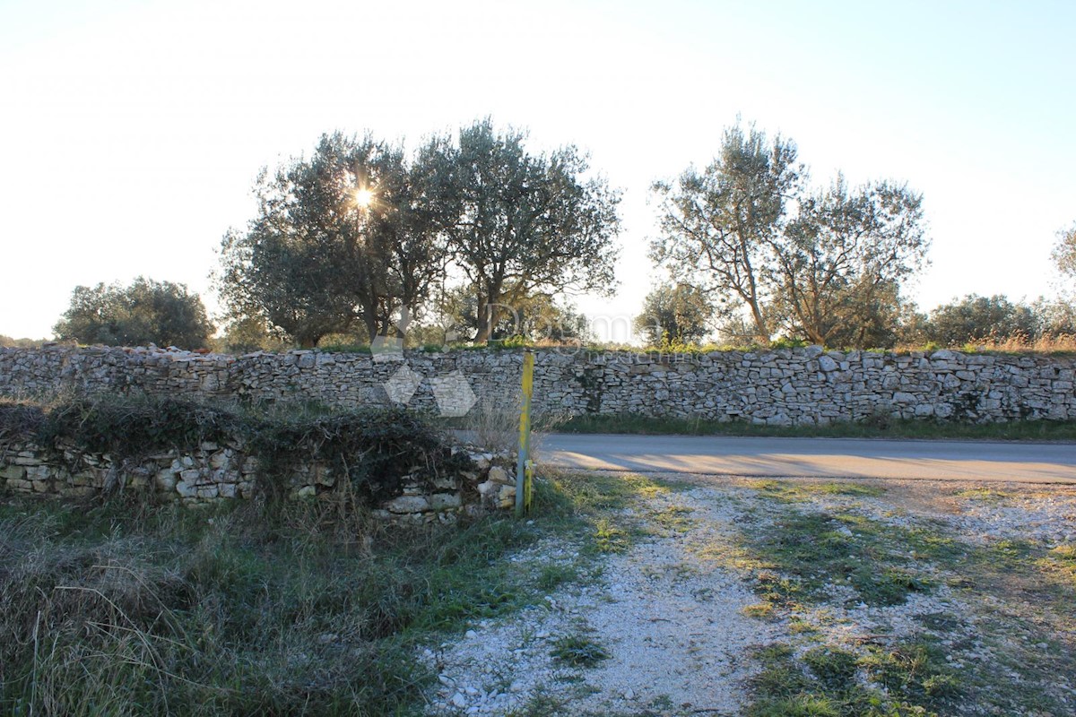 Terreno Fažana, 1.723m2