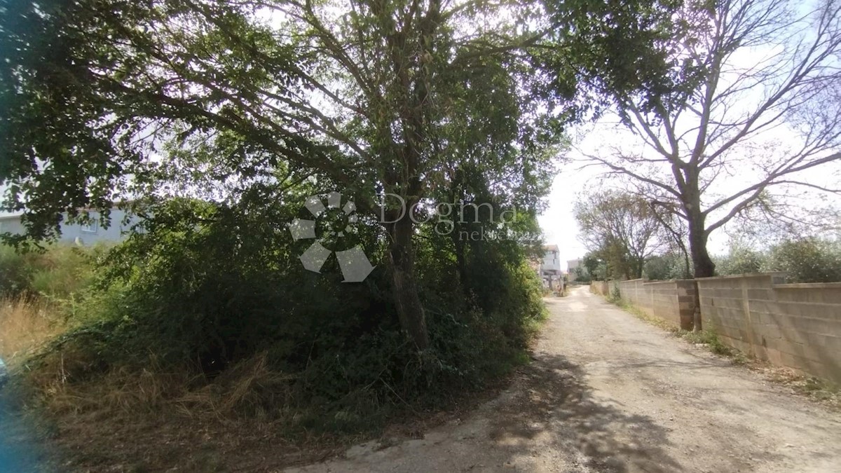 Terreno Monteserpo - Komunal, Pula, 1.367m2