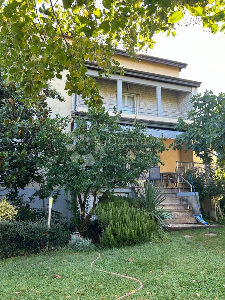 Casa Valbandon, Fažana, 330m2