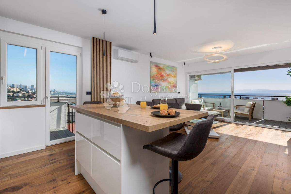 Allogio Centar, Rijeka, 64m2