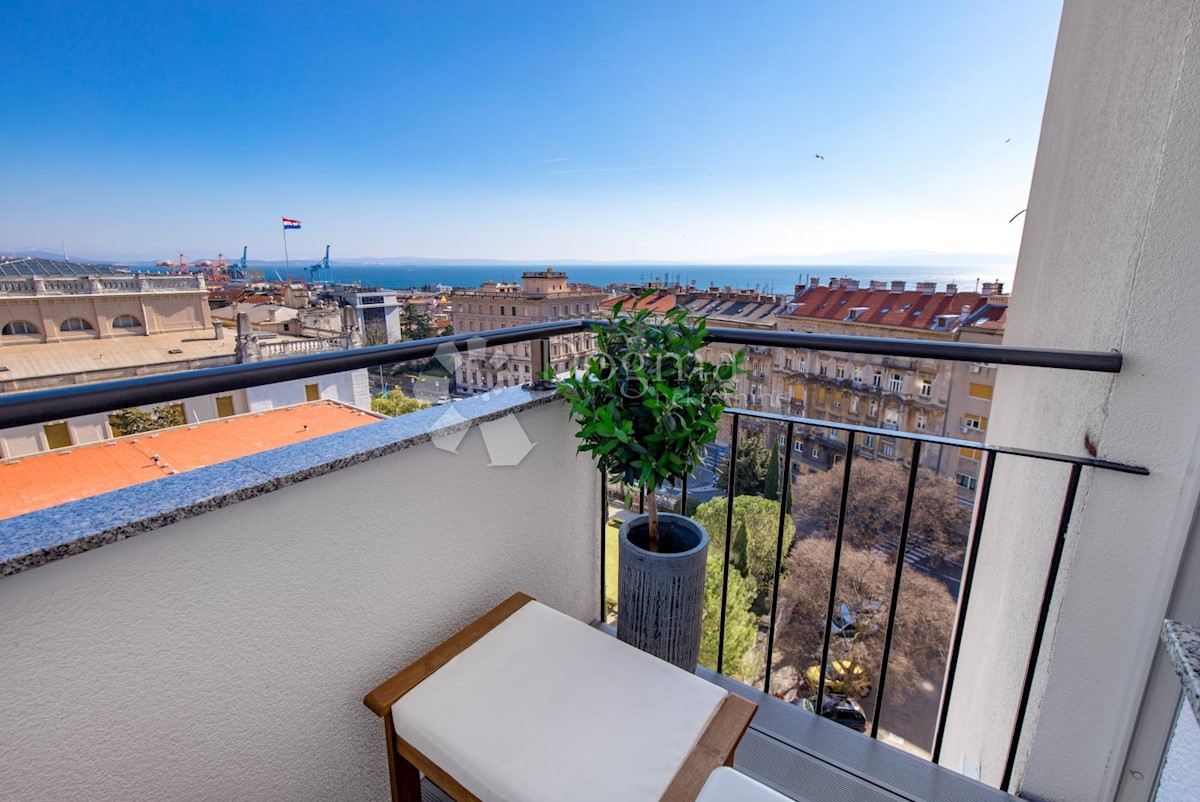 Allogio Centar, Rijeka, 64m2