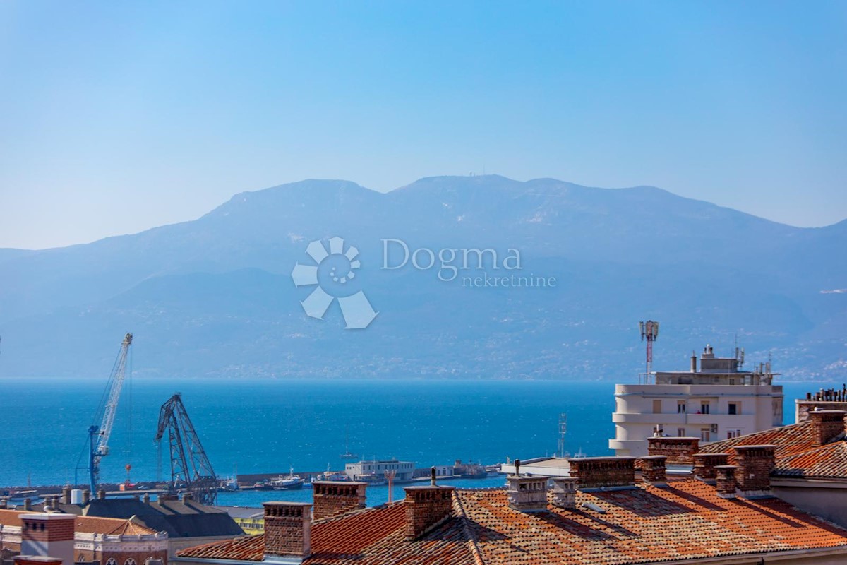 Allogio Centar, Rijeka, 64m2