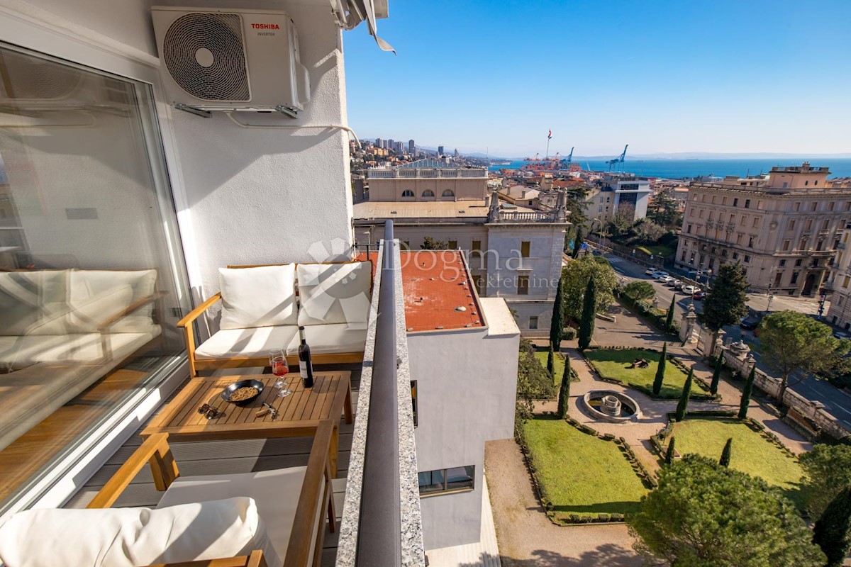 Allogio Centar, Rijeka, 64m2