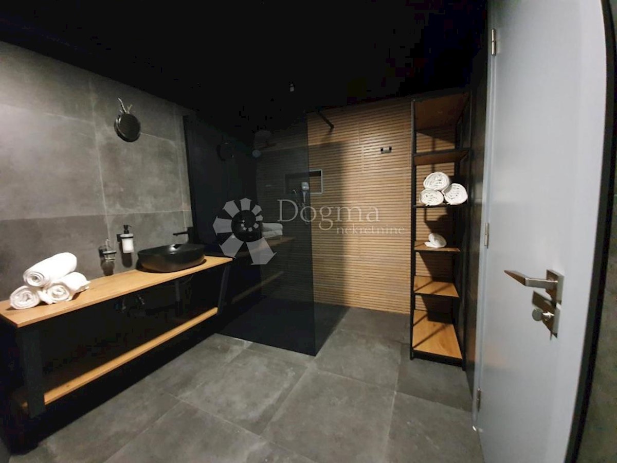 Casa Selce, Crikvenica, 250m2