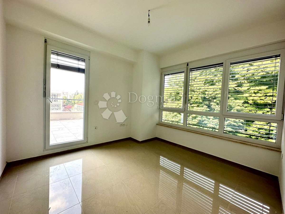 Allogio Centar, Pula, 105m2