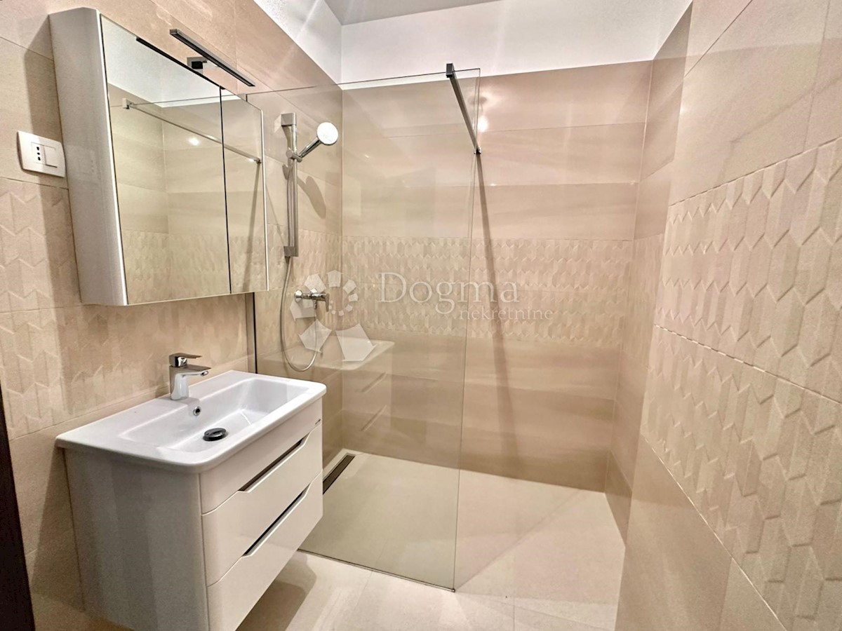 Allogio Centar, Pula, 105m2