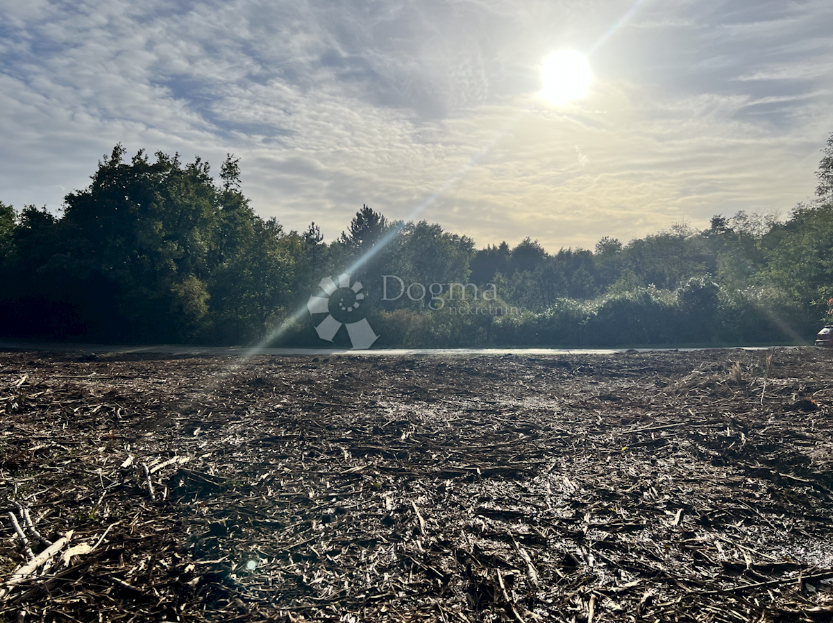 Terreno Labin, 1.180m2