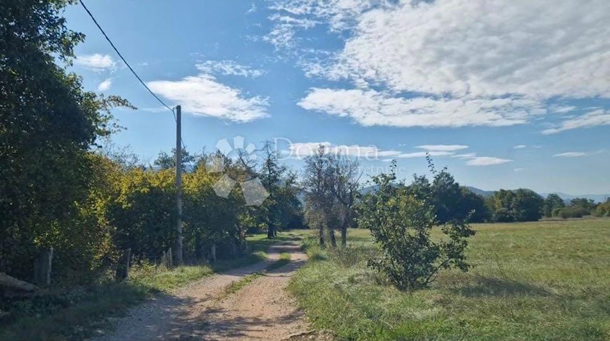 Terreno Sinac, Otočac, 50.000m2