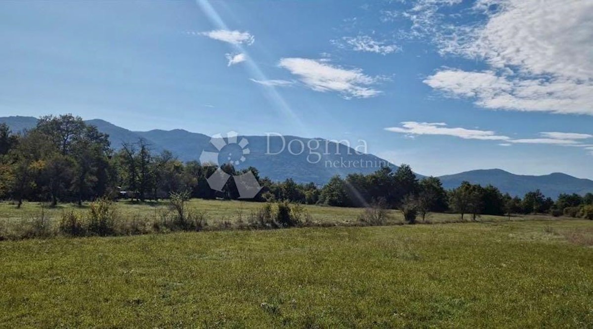 Terreno Sinac, Otočac, 50.000m2