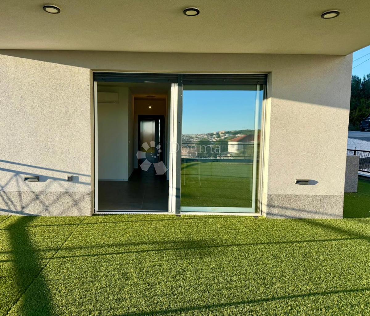 Allogio Okrug Gornji, Okrug, 72,34m2