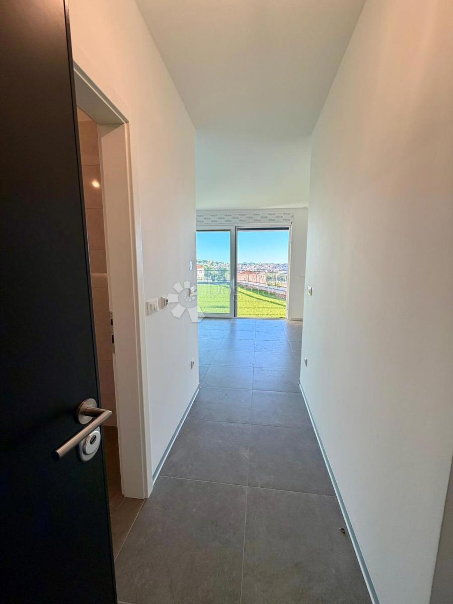 Allogio Okrug Gornji, Okrug, 72,34m2