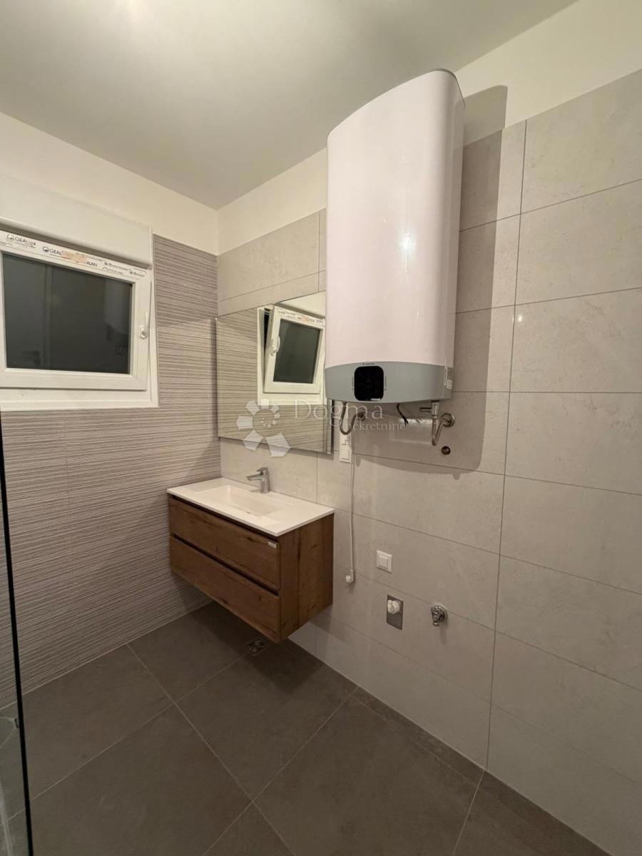 Allogio Okrug Gornji, Okrug, 72,34m2