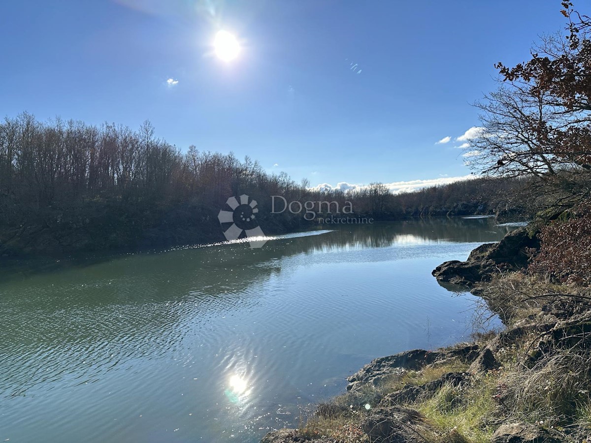 Terreno Veliki Žitnik, Gospić - Okolica, 66.332m2