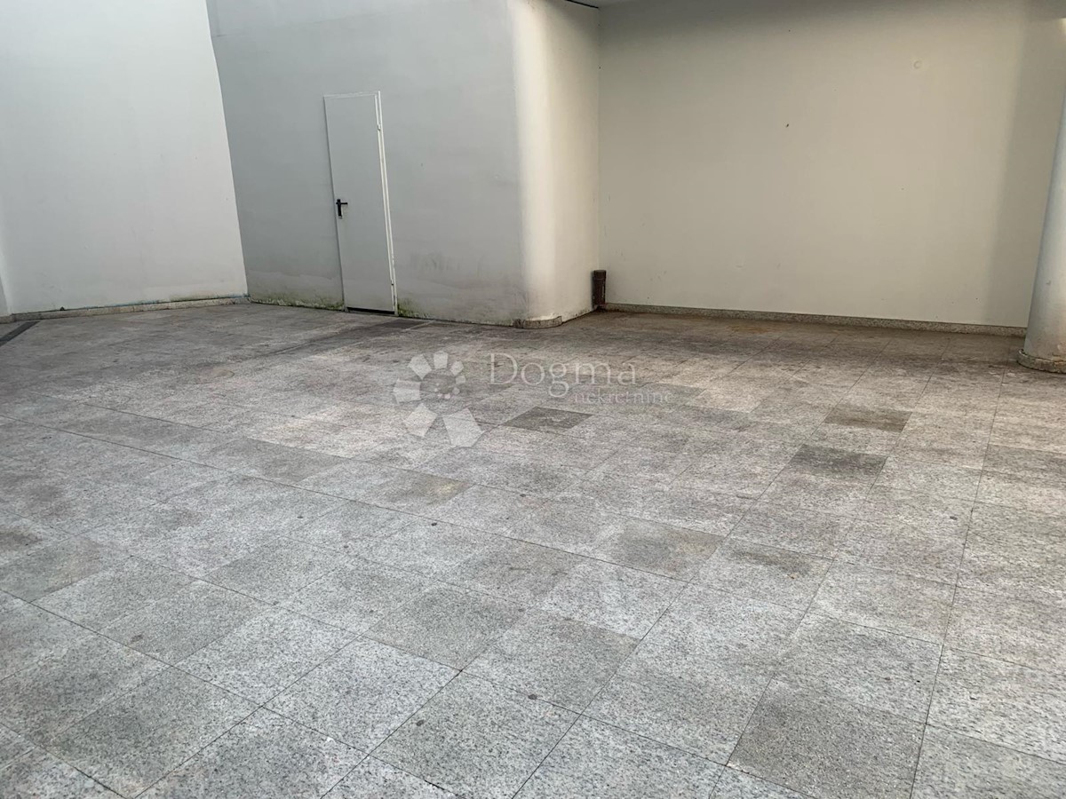 Locale commerciale Borongaj, Peščenica - Žitnjak, 31m2