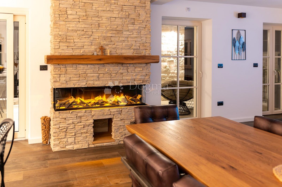 IL SOGNO DI UNA VILLA IN PIETRA D'ISTRIA DIVENTA REALTÀ